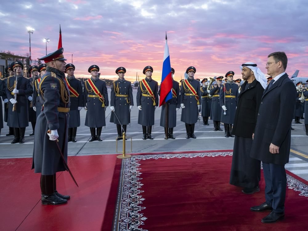 رئيس الدولة يصل إلى موسكو في زيارة رسمية