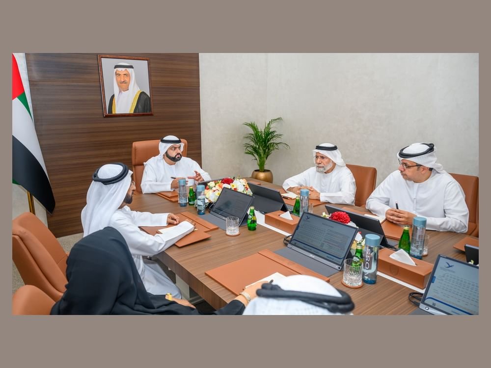 محمد الشرقي يترأس اجتماع مجلس أمناء جامعة العلوم والتقنية بالفجيرة ويطّلع على خططها وبرامجها