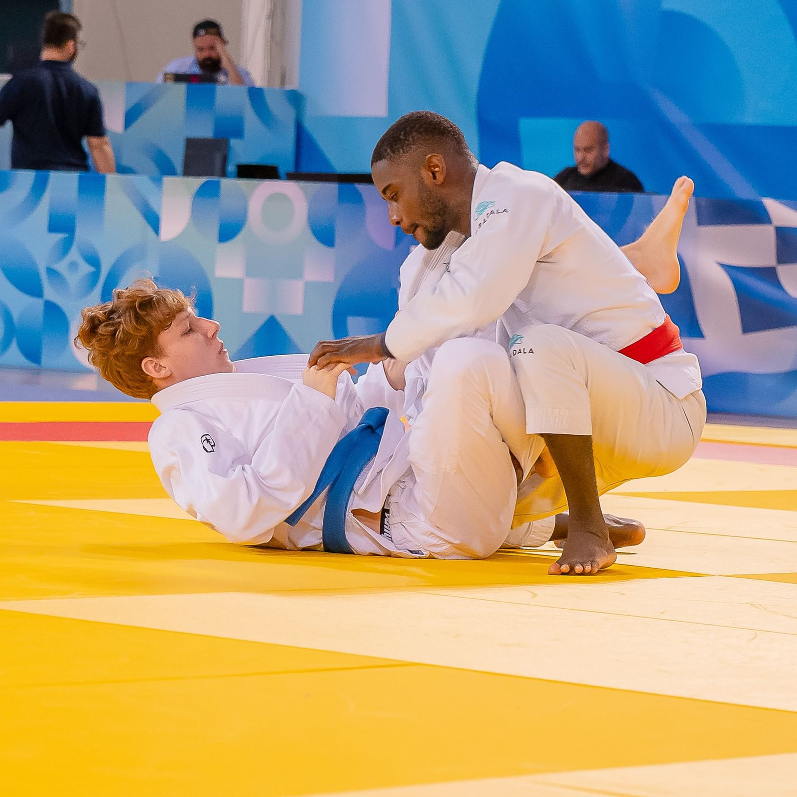 أبطال الإمارات يحصدون 12 ميدالية في فئة الشباب ببطولة العالم للجوجيتسو باليونان