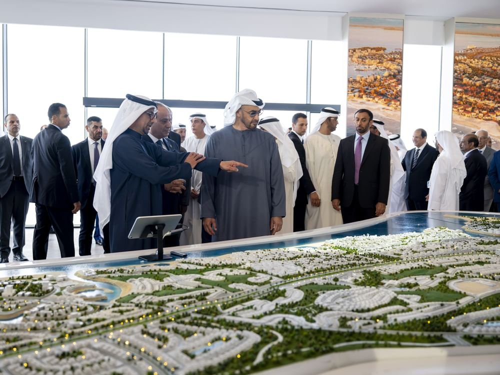 رئيس الدولة والرئيس المصري يشهدان إعلان مخطط مشروع "رأس الحكمة" التنموي باستثمارات مباشرة بقيمة 35 مليار دولار