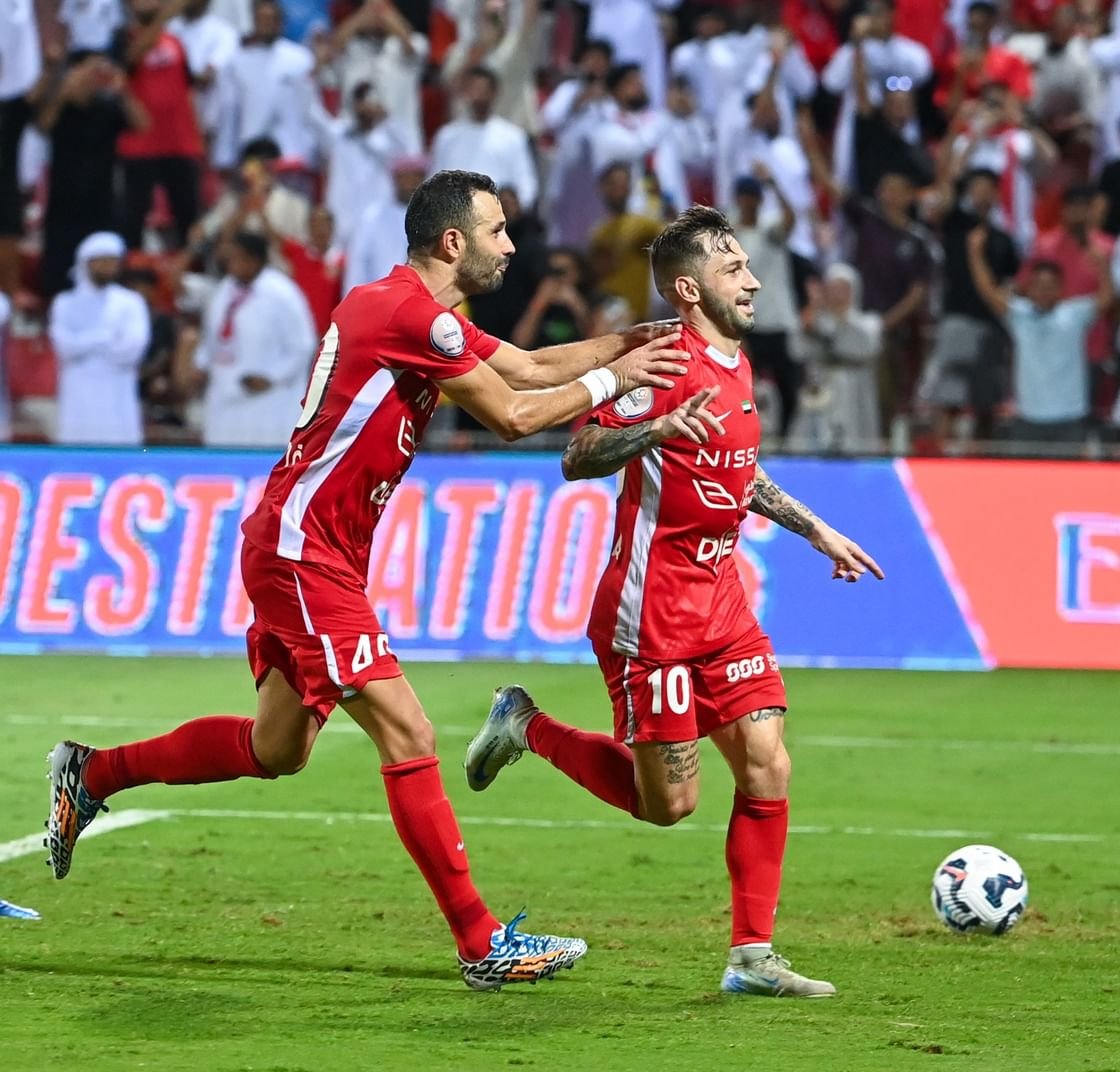 فوز شباب الأهلي والنصر في دوري أدنوك للمحترفين