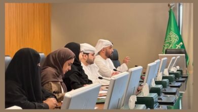 وفد بلدية عجمان يطلع على أفضل الممارسات في المرصد الحضري بالسعودية