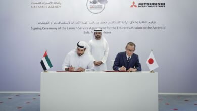 حمدان بن محمد يشهد توقيع اتفاقية إطلاق مركبة "المستكشف محمد بن راشد" لمهمة الإمارات لاستكشاف حزام الكويكبات