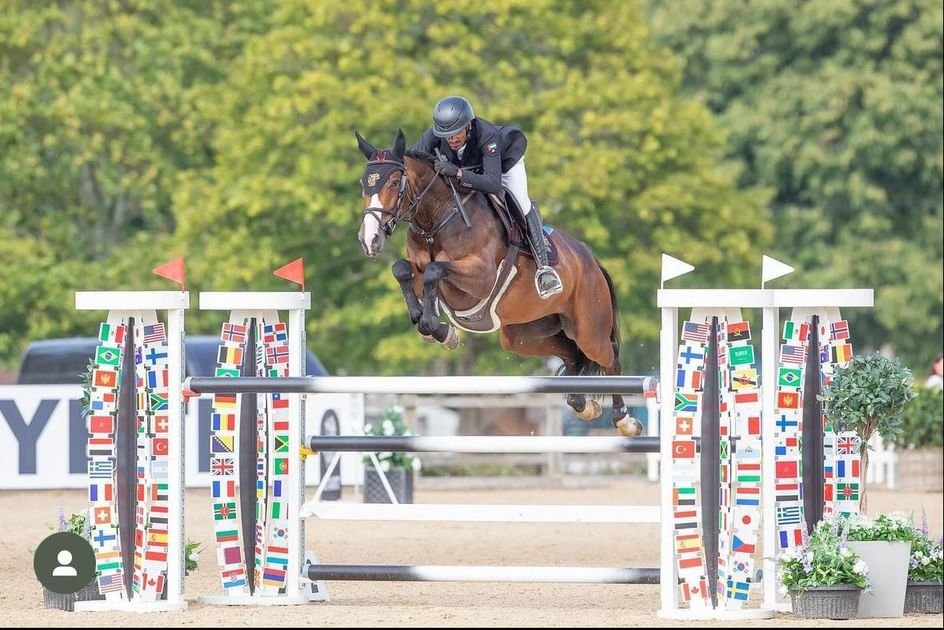 المرزوقي والمهيري والكربي يمثلون الإمارات ببطولة "أوليفا الدولية" لقفز الحواجز
