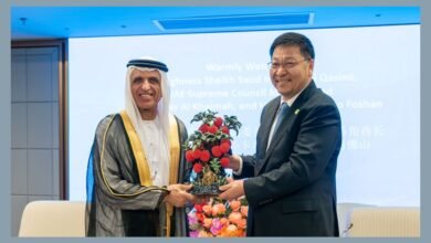 حاكم رأس الخيمة يلتقي عمدة فوشان الصينية وعدداً من كبار المسؤولين في حكومتها