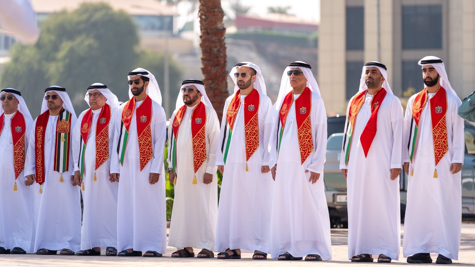 سعود بن صقر القاسمي يرفع العلم في كورنيش القواسم برأس الخيمة 1 سعود بن صقر القاسمي يرفع العلم في كورنيش القواسم برأس الخيمة