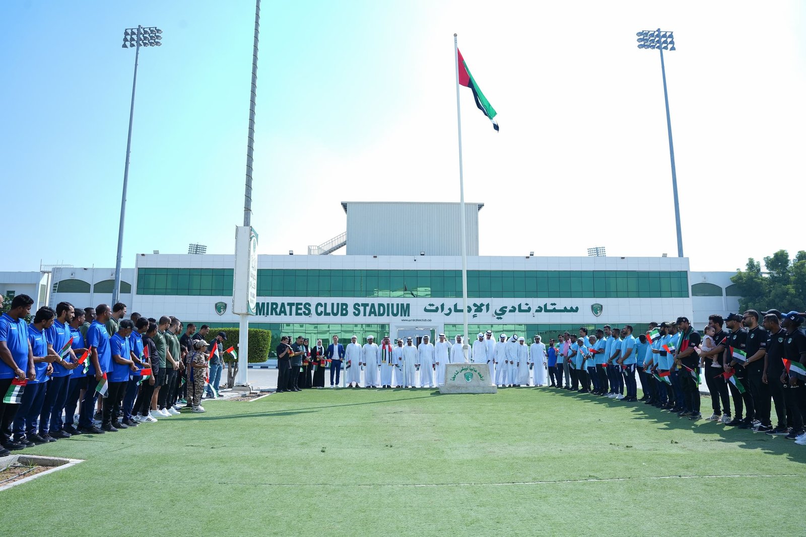 نادي الإمارات يحتفل بيوم العلم 1 نادي الإمارات يحتفل بيوم العلم