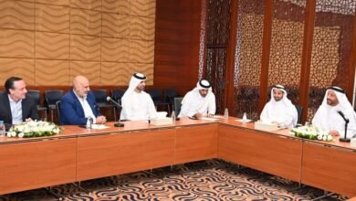 "غرفة الشارقة" تناقش خطط تطوير مجموعات العمل القطاعية لتعزيز النمو الاقتصادي