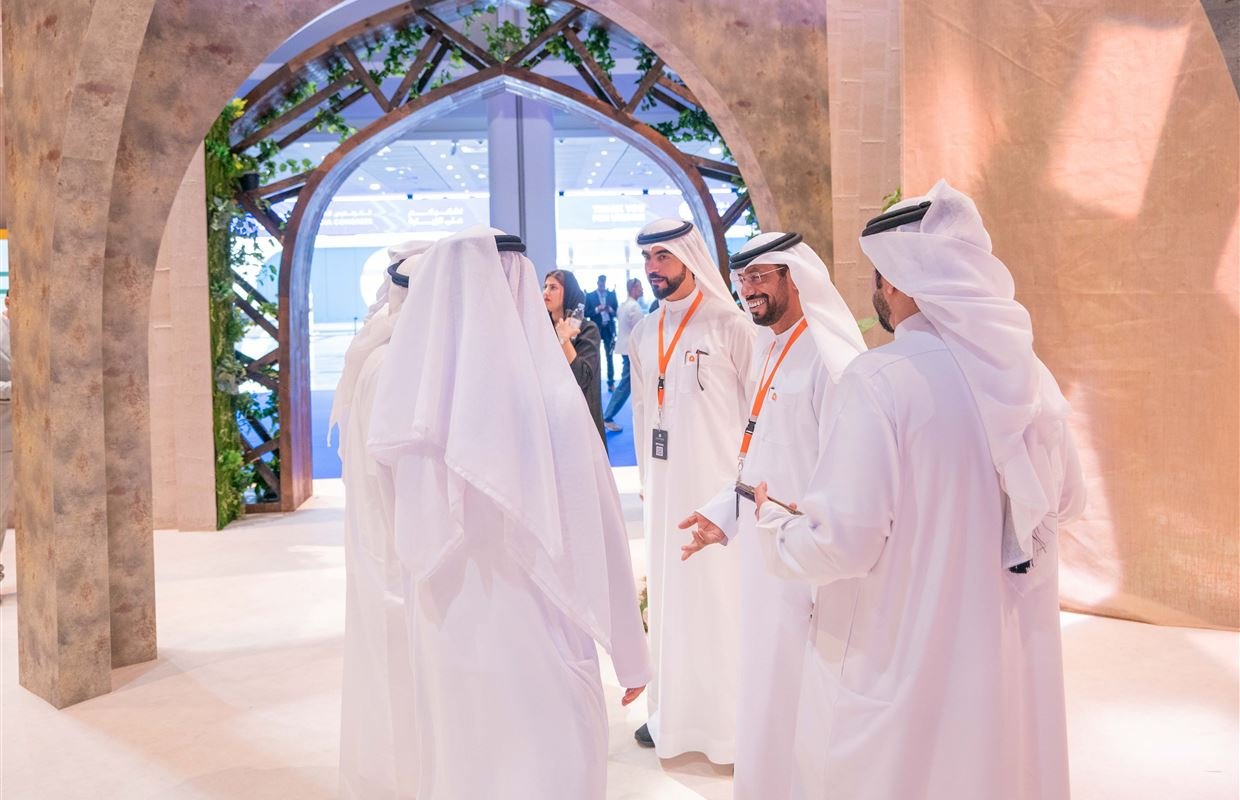 جناح الشارقة بالكونغرس العالمي للإعلام يناقش نموذج الشارقة التعليمي والصحافة العلمية