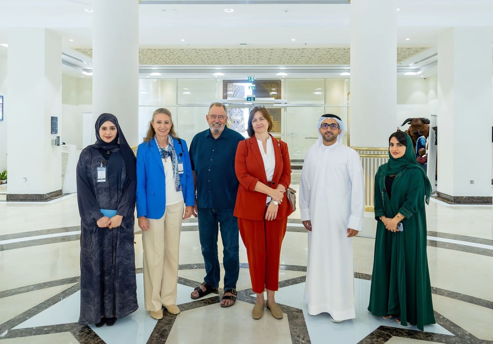 دائرة العلاقات الحكومية بالشارقة و"معهد جوته" الألماني يبحثان آفاق التعاون الثقافي والتعليمي