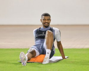 الأبيض الأولمبي يبدأ معسكره الداخلي في رأس الخيمة