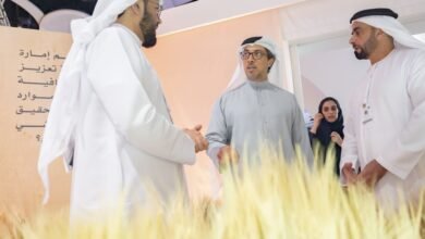 منصور بن زايد يزور معارض الإمارات التفاعلية للجهات الحكومية ويثمن جهودها للارتقاء بجودة حياة المجتمع