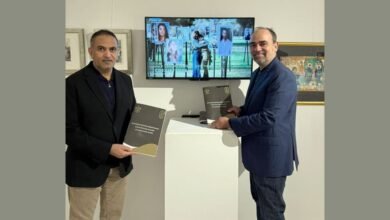 طوابع إماراتية تحمل رموز التعايش في معرض "كنوز الحكماء"