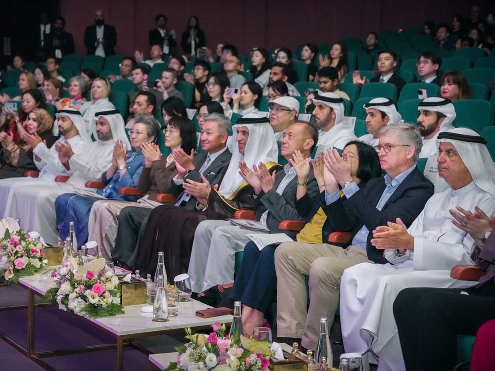 سعود بن صقر يشهد حفل "أنغام الشرق الأقصى" احتفاءً بمرور 40 عاماً على العلاقات الإماراتية الصينية