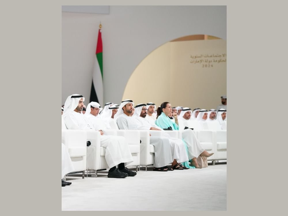 ضمن الاجتماعات السنوية لحكومة الإمارات .. ولي عهد رأس الخيمة يحضر جلستين حول الذكاء الاصطناعي