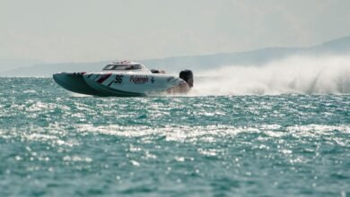 "الفجيرة 96" ثانياً و"فيكتوري 7" ثالثاً في السباق الأول لـ"جائزة الشرقية للزوارق السريعة"