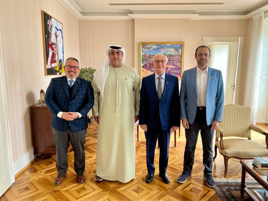 " اتحاد الطائرة" يوقع اتفاقية تعاون مع الاتحاد الدولي للعبة