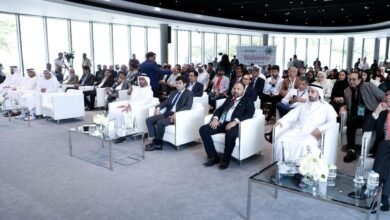 غرفة الشارقة تستعرض جهودها في تعزيز العلاقات بين مجتمعات الأعمال