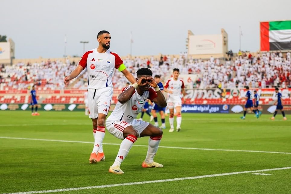 الشارقة يفوز على النصر ويتصدر دوري أدنوك للمحترفين