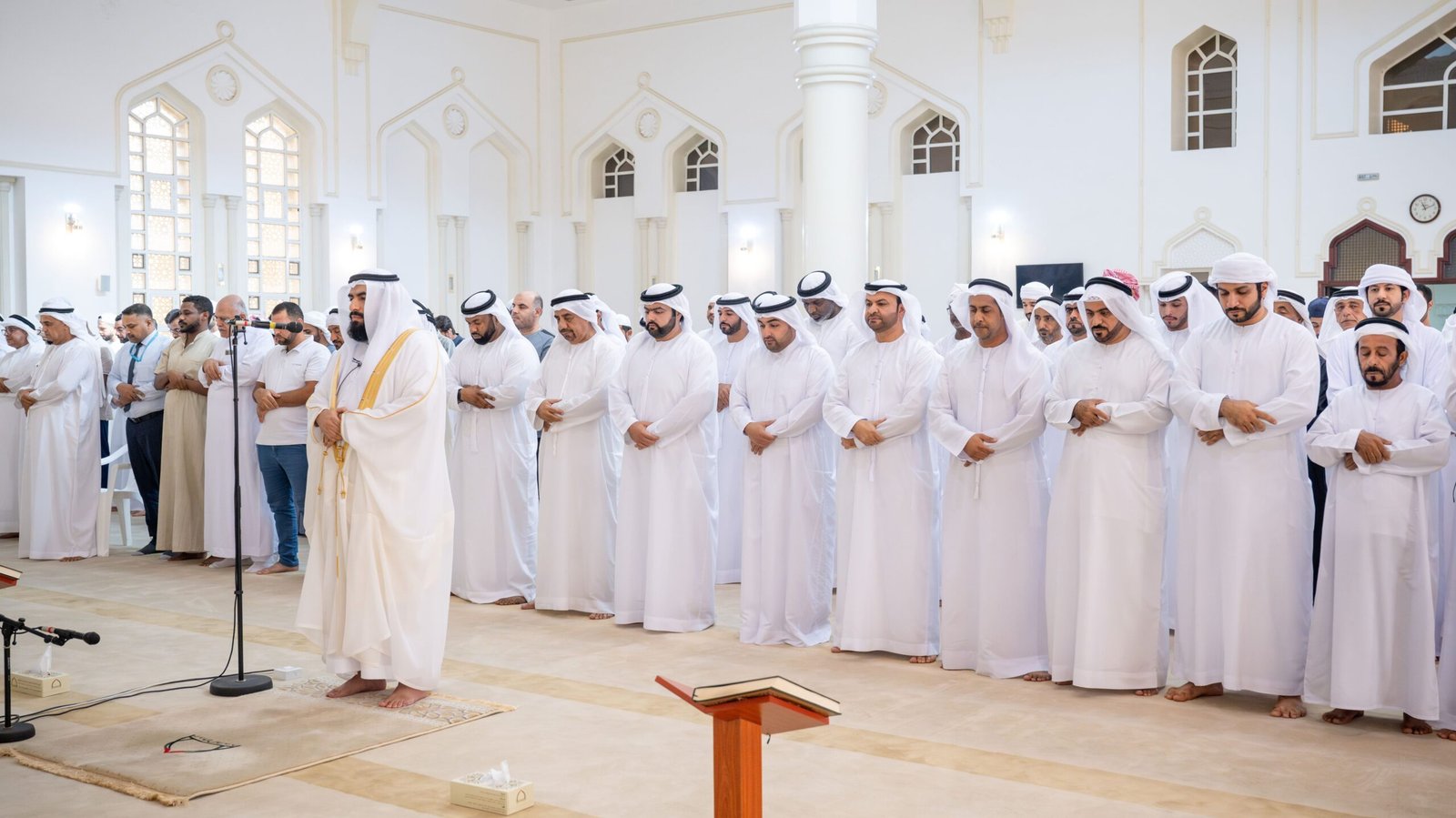 محمد الشرقي يؤدي صلاة الاستسقاء في جامع الشيخ زايد بدبا الفجيرة 1 محمد الشرقي يؤدي صلاة الاستسقاء في جامع الشيخ زايد بدبا الفجيرة