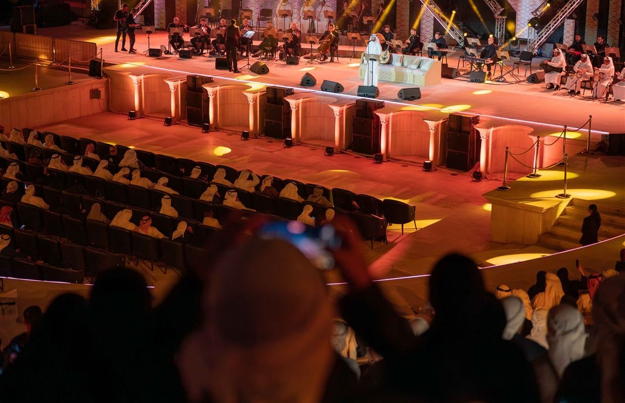 أصالة الفن وحب الوطن يزينان مدرج خورفكان بأمسية استثنائية بمشاركة ميحد حمد ومطرف المطرف