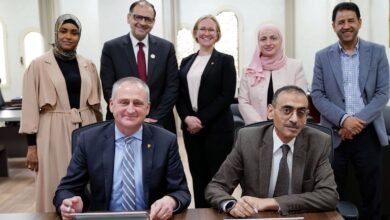 جامعتا الشارقة و"واترلو" الكندية تتعاونان أكاديميا