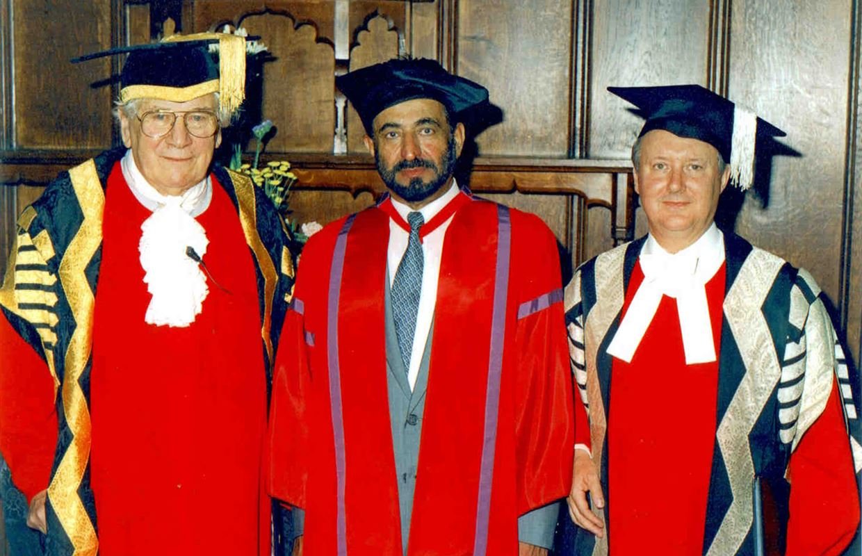 دارة الدكتور سلطان القاسمي تستذكر بصمة بحثية مميزة لحاكم الشارقة في "دورهام"