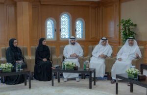 سلطان بن أحمد القاسمي يستقبل وفد محاكم مركز دبي المالي العالمي