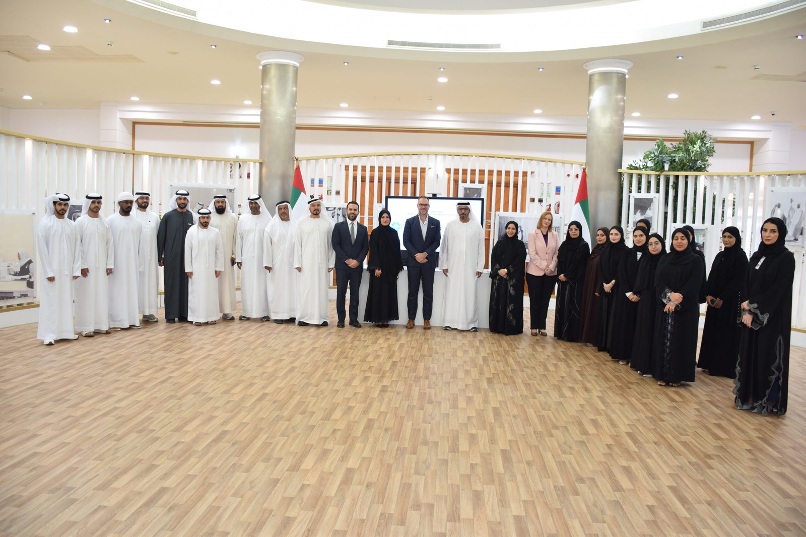 مذكرة تفاهم بين مؤسسة زايد العليا لأصحاب الهمم وأن أم سي للرعاية الصحية اعتماد مستشفيات وعيادات المجموعة لتقديم خدمات الاستشارة النفسية والعصبية والأسرية لأصحاب الهمم