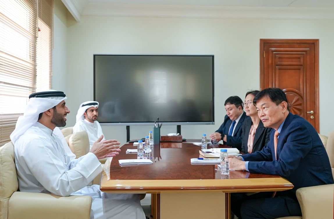 "كهرباء الشارقة" تبحث التعاون مع شركات كورية