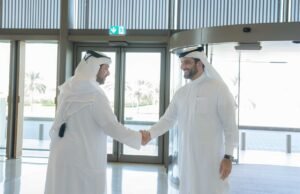 سلطان بن أحمد القاسمي يدشن النظام الإلكتروني لجائزة التميز المؤسسي "تميز"