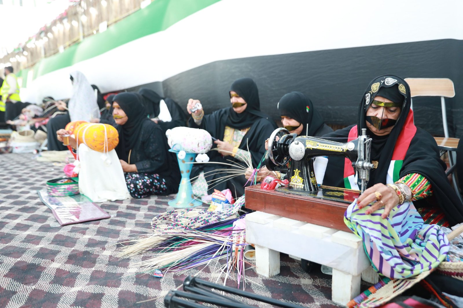 شاطئ مربح بالفجيرة يحتفي بـ"عيد الاتحاد الـ53" 1 شاطئ مربح بالفجيرة يحتفي بـ"عيد الاتحاد الـ53"