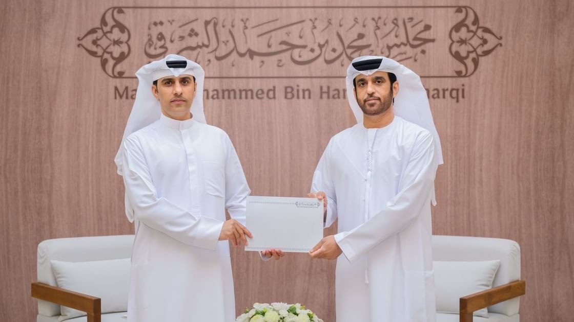 مجلس محمد بن حمد الشرقي ينظم جلسة توعوية حول الاحتيال الإلكتروني 1 مجلس محمد بن حمد الشرقي ينظم جلسة توعوية حول الاحتيال الإلكتروني