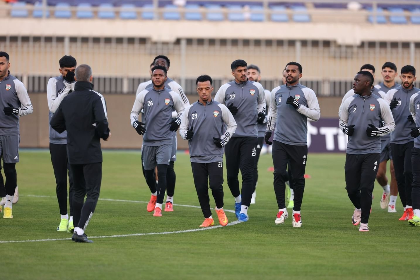 منتخبنا الوطني يواجه غدا نظيره العماني لحسم التأهل لنصف نهائي كأس الخليج