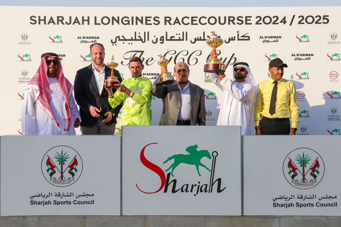 انطلاق سباق كأس مجلس التعاون الخليجي للخيل على مضمار الشارقة لونجين