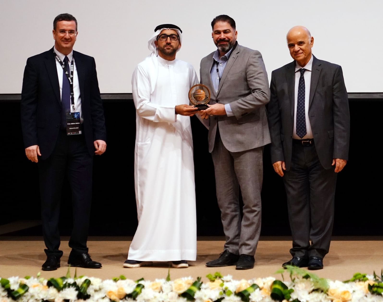 جامعة الشارقة تستعرض أحدث الاكتشافات في الحوسبة السحابية والبيانات الضخمة