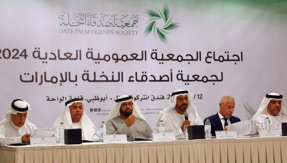 نهيان بن مبارك : "النخلة" رمز للتراث الوطني والثقافة الإماراتية