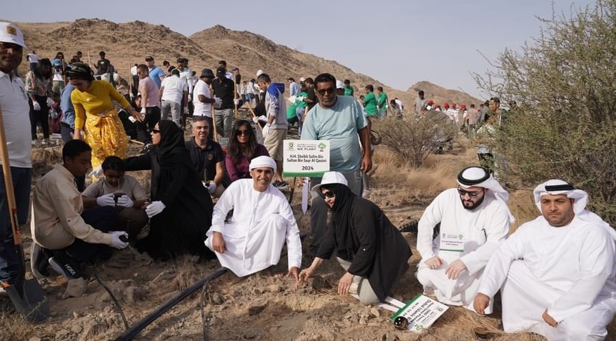 سالم القاسمي يشهد ختام حملة "من أجل إماراتنا نزرع" 1 سالم القاسمي يشهد ختام حملة "من أجل إماراتنا نزرع"