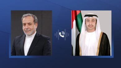 عبدالله بن زايد يتلقى اتصالا هاتفيا من وزير خارجية إيران