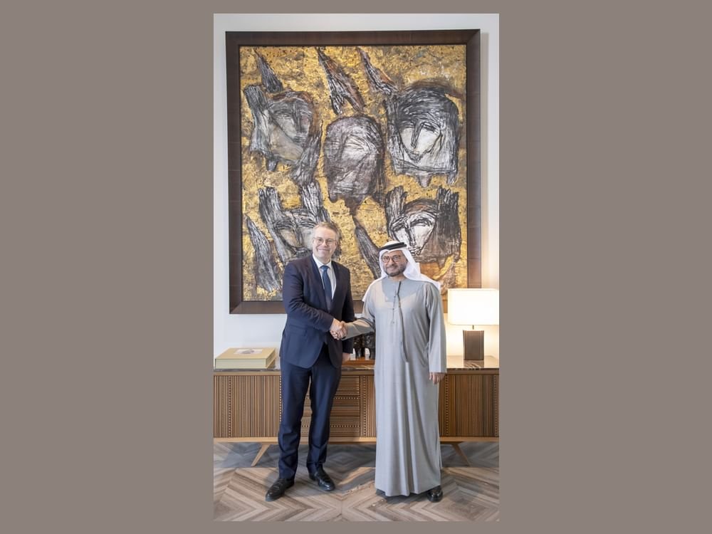 أنور قرقاش يلتقي وزير الدولة الألماني