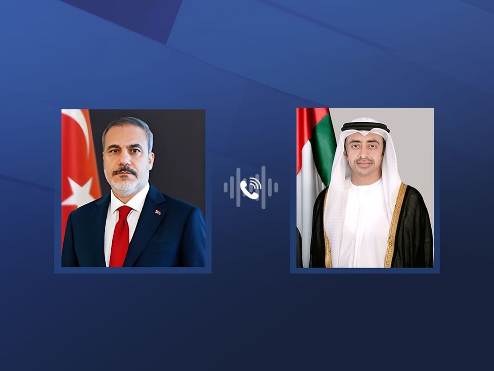 عبدالله بن زايد ووزير خارجية تركيا يبحثان العلاقات الاستراتيجية والتطورات الإقليمية