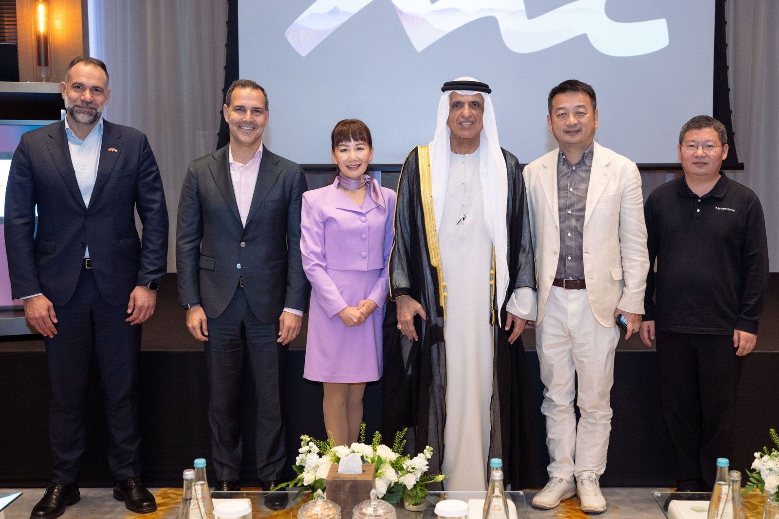 سعود بن صقر يشهد ندوة مجموعة "تريب دوت كوم" في رأس الخيمة