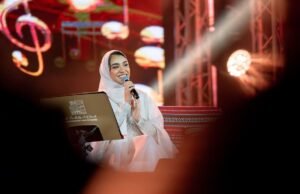 "مدرج خورفكان" يضيء بليلة طربية ساحرة مع عبادي الجوهر وزينة عماد