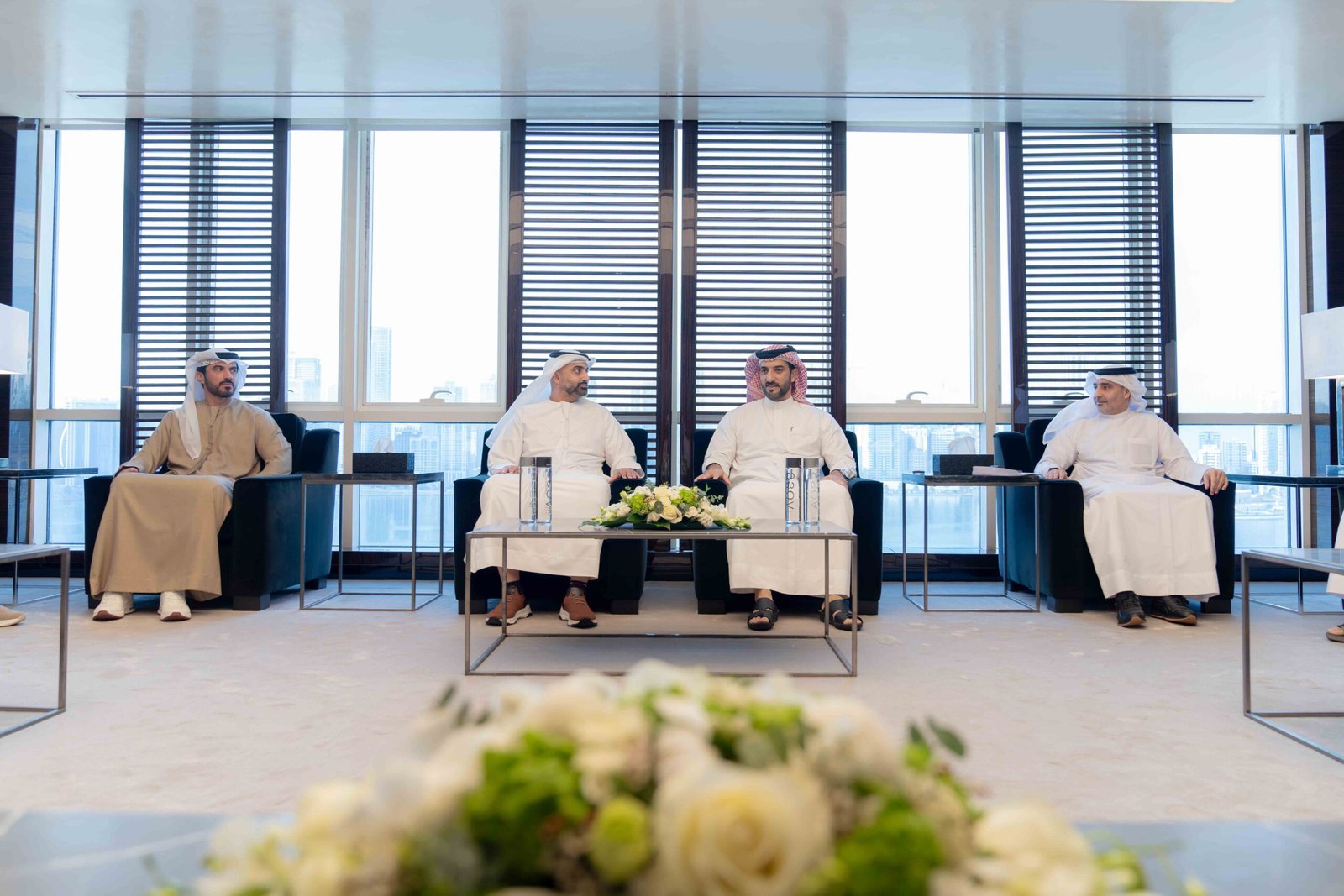 سلطان بن أحمد القاسمي يستقبل وفد "إي آند الإمارات" 1 سلطان بن أحمد القاسمي يستقبل وفد "إي آند الإمارات"