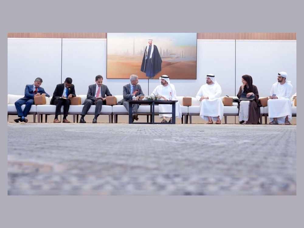 حمدان بن محمد يتلقّى دعوة من رئيس وزراء الهند لزيارة نيودلهي أبريل المقبل