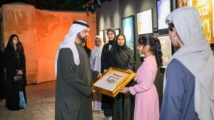 محمد الشرقي يشهد تكريم الفائزين بالدورة الثالثة من جائزة البدر