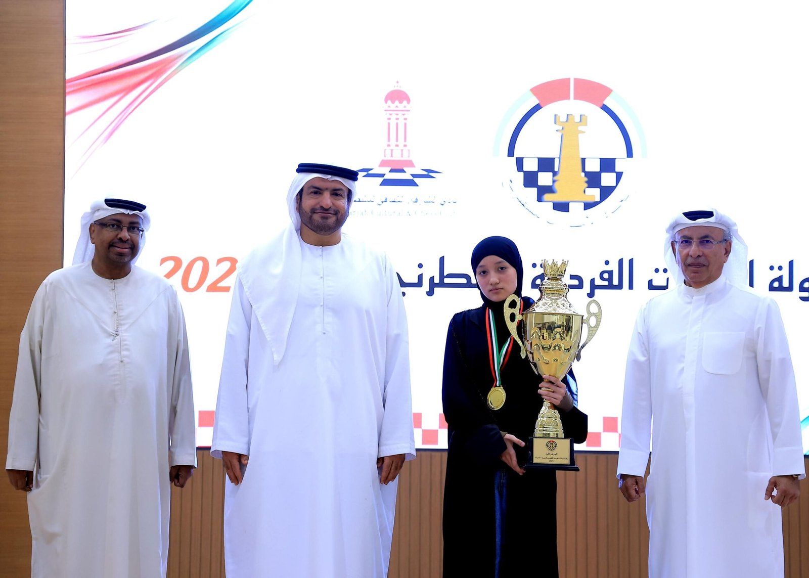 3 أندية تتقاسم صدارة بطولة الإمارات للشطرنج السريع 1 3 أندية تتقاسم صدارة بطولة الإمارات للشطرنج السريع