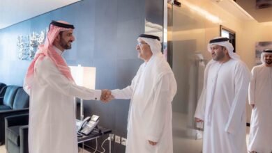 سلطان بن أحمد القاسمي يستقبل وزير العدل