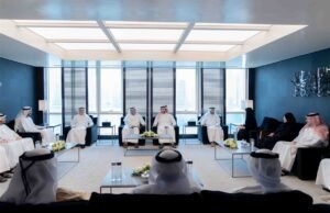 سلطان بن أحمد القاسمي يستقبل وزير العدل