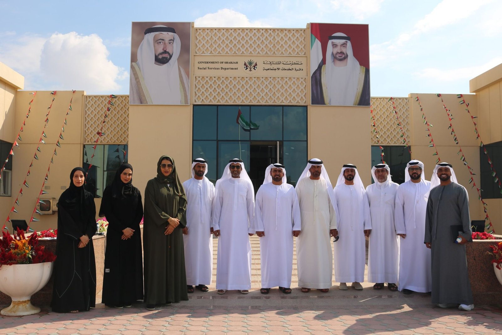 "استشاري الشارقة" يطلع على جهود دائرة الخدمات الاجتماعية في المنطقة الوسطى 1 "استشاري الشارقة" يطلع على جهود دائرة الخدمات الاجتماعية في المنطقة الوسطى